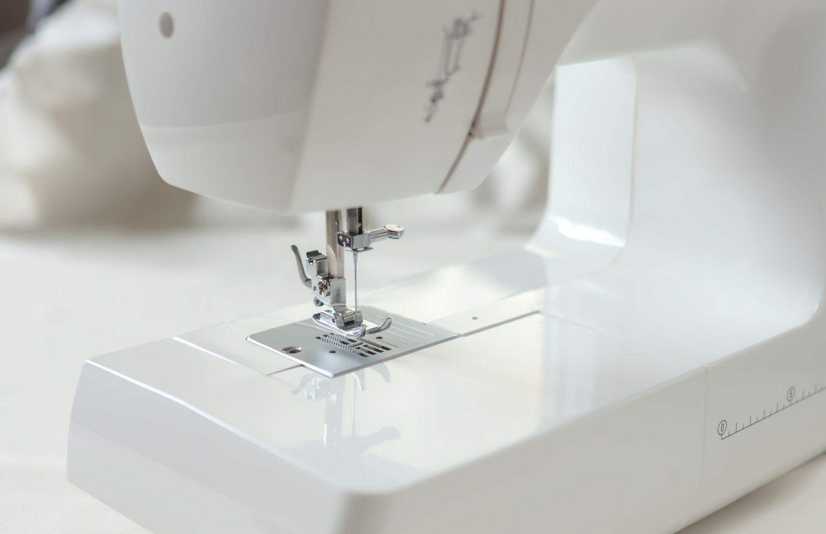 wieloczynnościowa maszyna do szycia