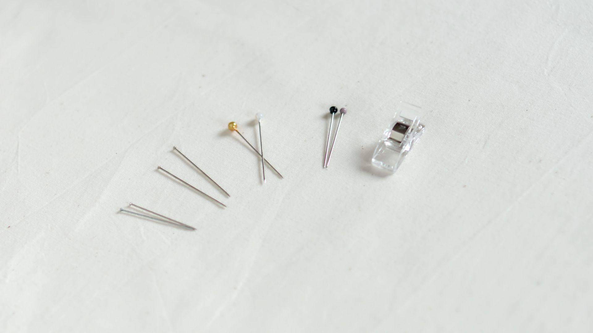 Szpilki krawieckie, szpilki z plastikowymi główkami, szpilki ze szklanymi główkami, klips do materiału